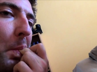 French Amateur’s Bedtime Climax