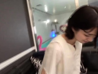 Asian slut fingers and toys with hitachi magic wand in hd