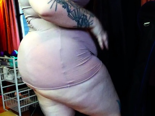 Leann amateur beautiful brunette with big boobs