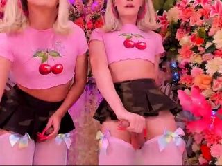 Tattood shemale tranny plays with ass during masturbation