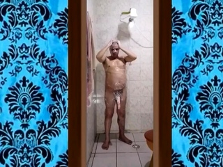O Meu Banho Gostoso Com o Pau Duro 001
