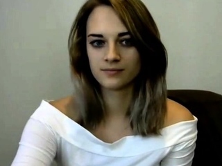 Webcam Girl Flashes Her Tits for Us