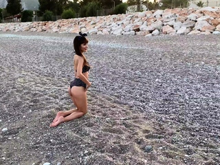 Amateur milf outdoors blowjob and fucking