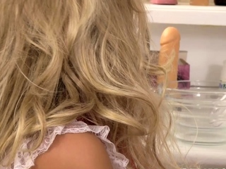 Hot blonde and sexy brunette enjoy a foursome