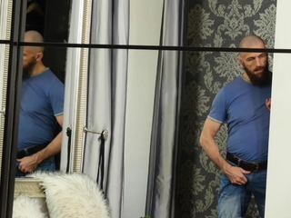 DADDYONTWINK Tyler Scott Invites Eric Lenn For Wild Bareback