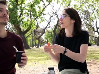 Cute Teen Couple’s Public Blowjob at the Park