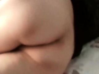 Horny Chinese MILF Mom Satisfies Herself