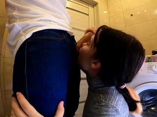 Big Cock Blowjob in the Guest Toilet by Amateur Teen Babe