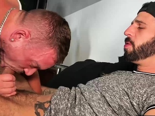 Top Gay Blows Bottom Ass Before Ride