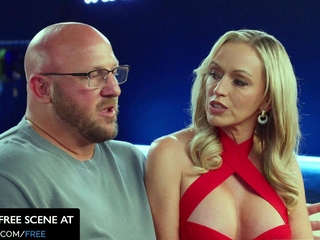 WIFEY Hot MILF Holly Gets Filled By BBC