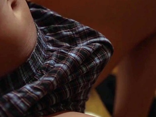 Amateur Asian gives amazing blowjob
