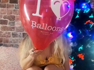 Amateur brunette ariana marie solo toying