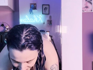 Masturbation pas incognito dans le Uber – Il a vu ma Chatte