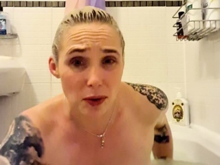 Amateur Big Boobs jerks Big Dick